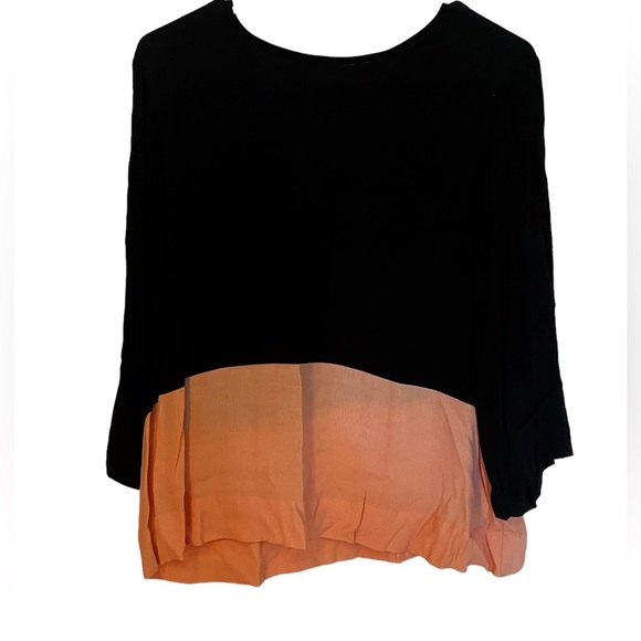 Flowy top by Weston - Picture 2 of 2